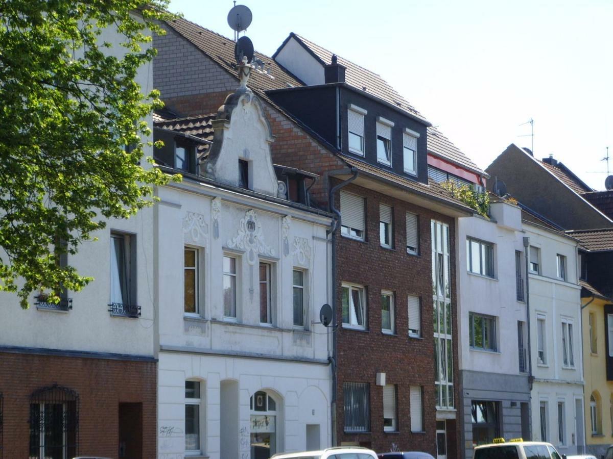 B8 - Just A Private Accommodation Düsseldorf Exterior foto