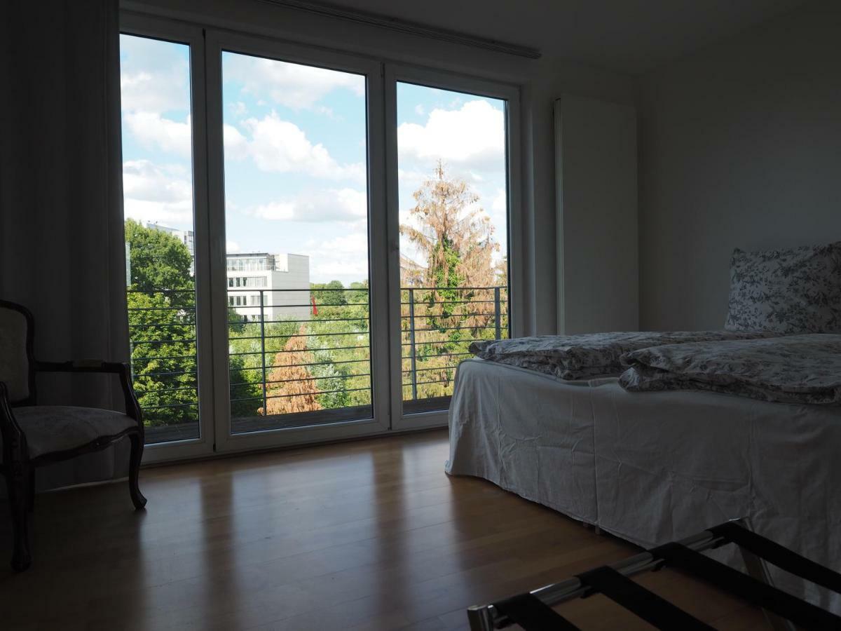 B8 - Just A Private Accommodation Düsseldorf Exterior foto